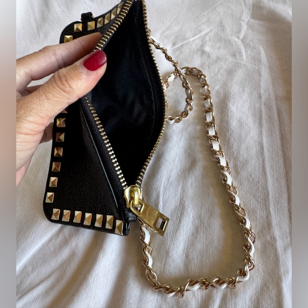 BANDOLIER
Pebble Leather Pyramid Stud Zip Pouch – Black/gold - Picture 10 of 10